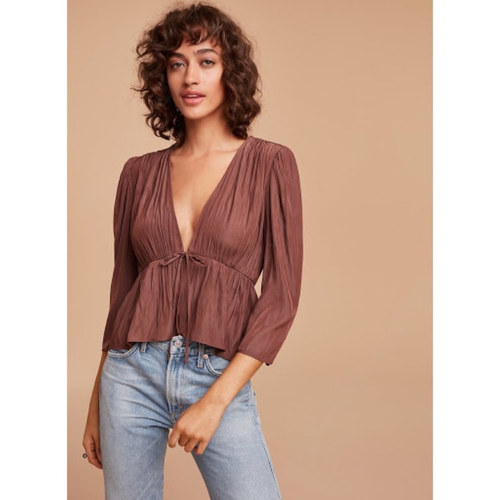 Aritzia Wilfred Shanina Front Tie Blouse